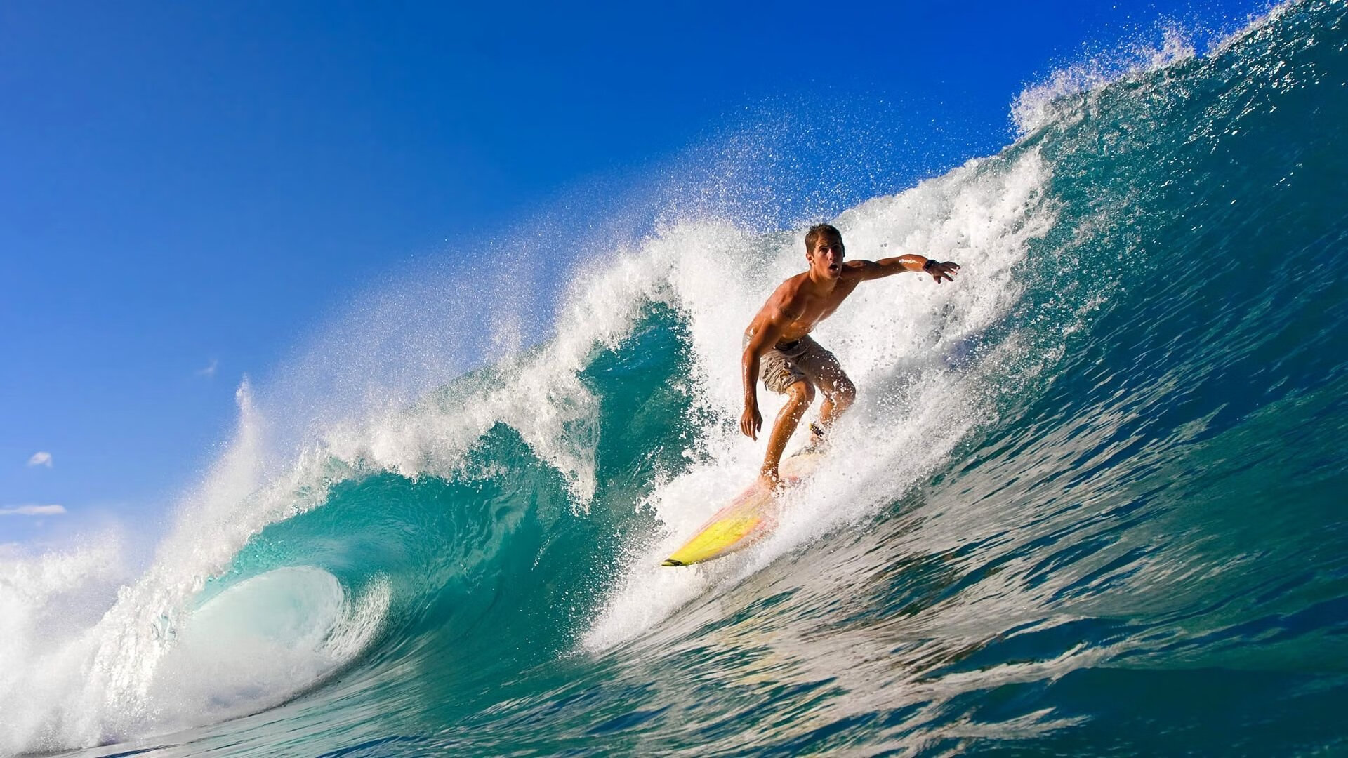 _城市天际线滑索：悬空飙速，惊心动魄_，城市天际线拖拽道路